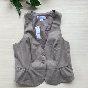 New York and Company vest brand new with tags